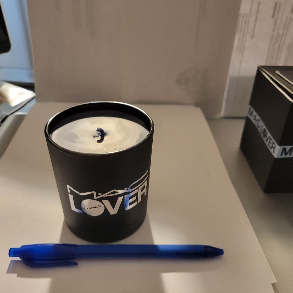 MAC Lover Candle NIB - Picture 8 of 8